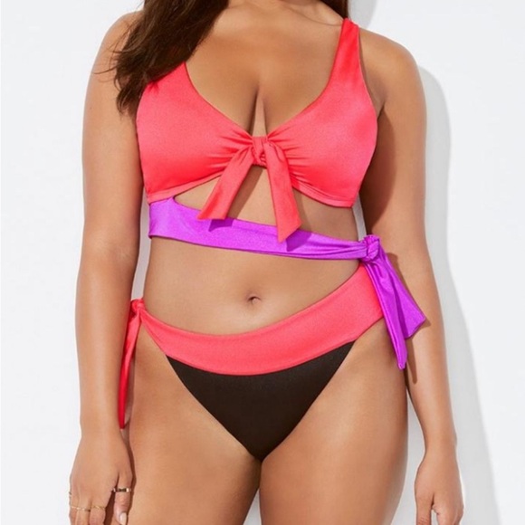 ASHLEY GRAHAM Monokini Swimsuit - Picture 2 of 5